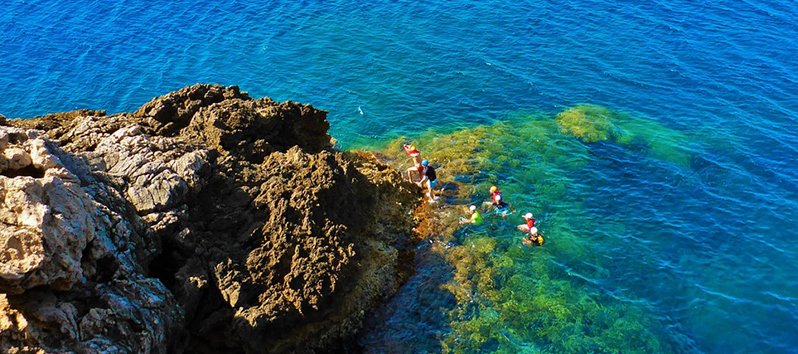 Orte auf Mallorca wo man Coasteering betreiben kann